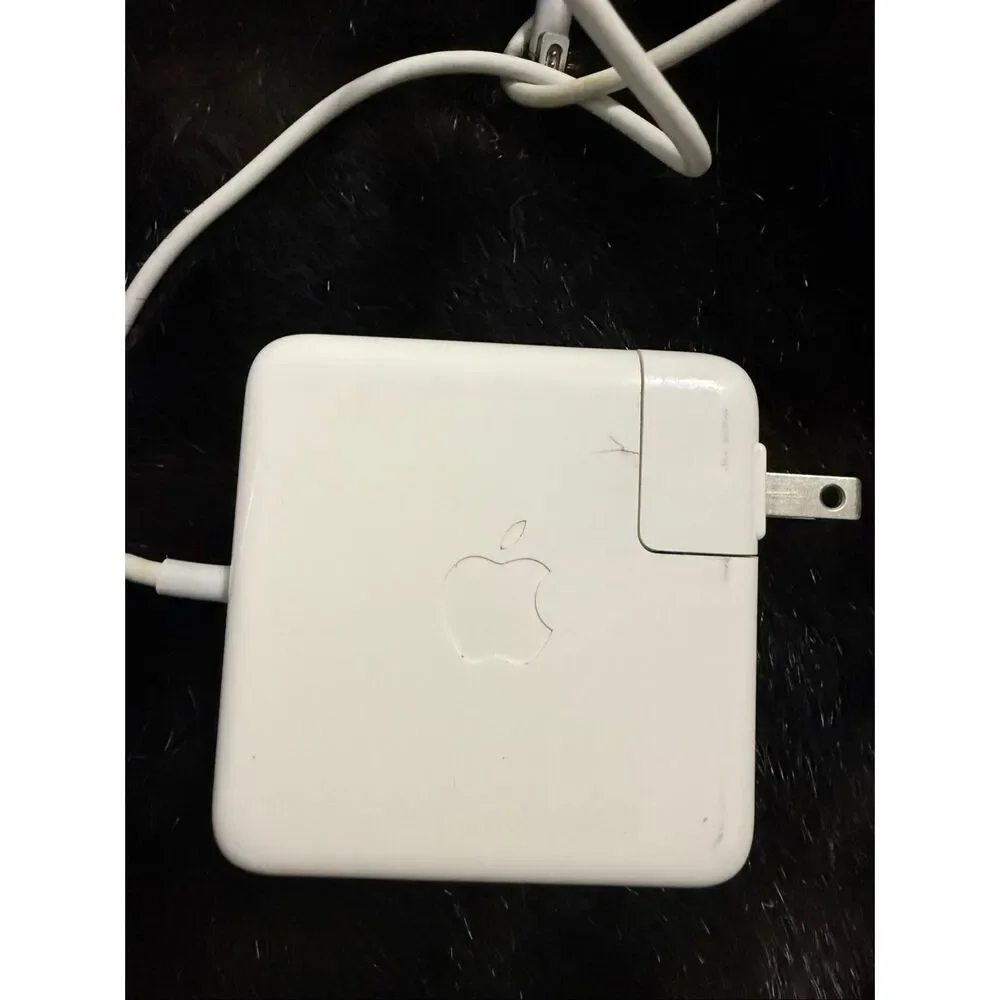 Apple 60W MagSafe Power Adapter (for Previous Generation 13.3-inch MacBook A1344